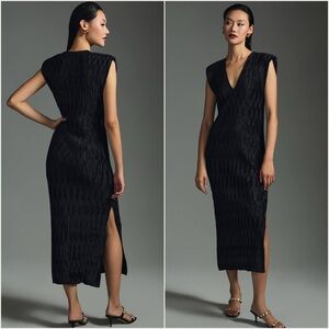 By ANTHROPOLOGIE Black Ruched V-Neck Side Slits Midi Dress Plissé Finish Size XS